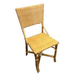 Silla de ratán tejida a mano